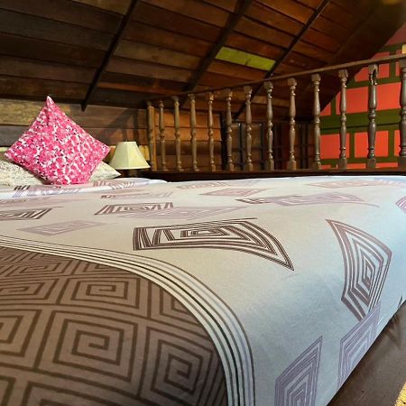 Tamarind Guesthouse Phranakhonszi Ajutthaja Kültér fotó