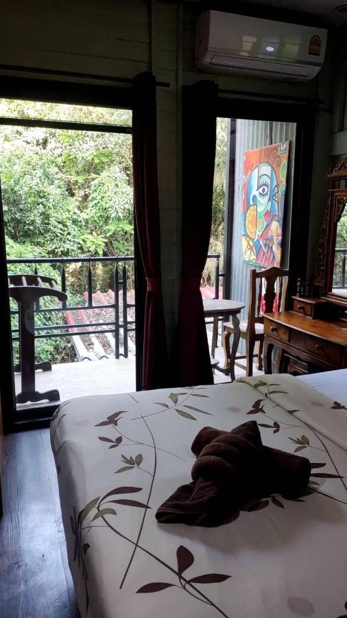 Tamarind Guesthouse Phranakhonszi Ajutthaja Kültér fotó