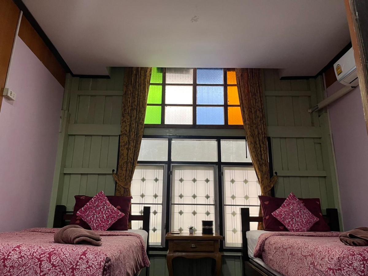 Tamarind Guesthouse Phranakhonszi Ajutthaja Kültér fotó
