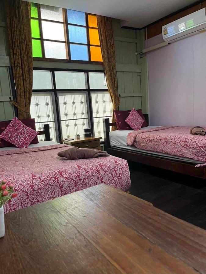 Tamarind Guesthouse Phranakhonszi Ajutthaja Kültér fotó